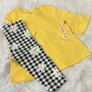 Coordinating set - capri pants / yellow top NWT